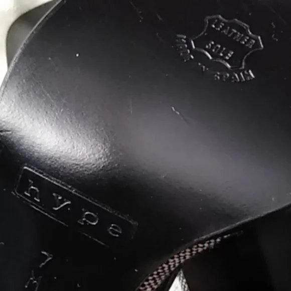 Hype Tweed Shoes Chunky Flared Heels Square Toe 7M - Picture 3 of 8